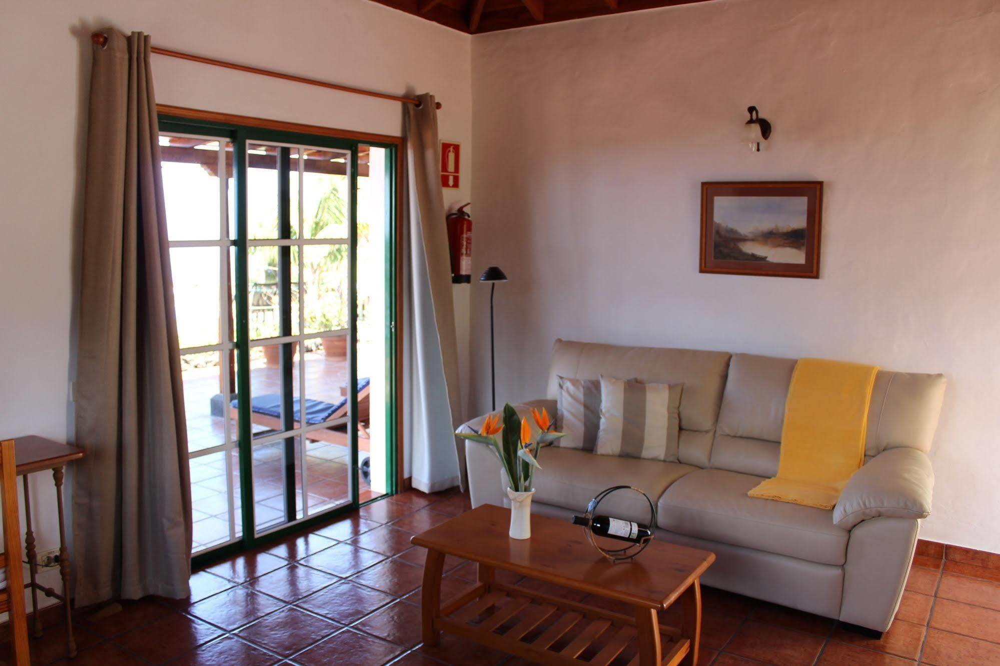 Casa La Majada (Adults Only) Guest House Los Llanos De Aridane Exterior photo