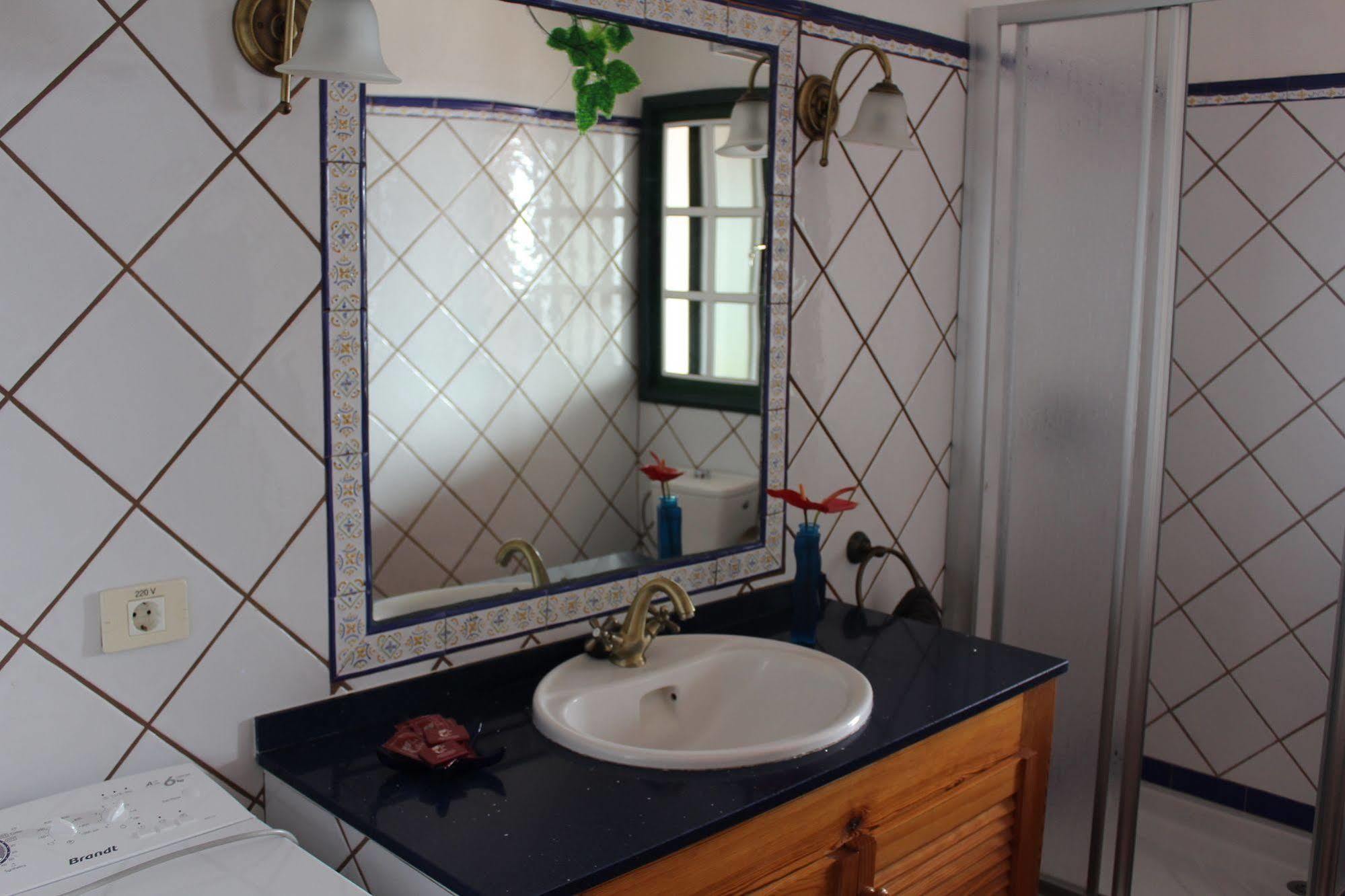 Casa La Majada (Adults Only) Guest House Los Llanos De Aridane Exterior photo