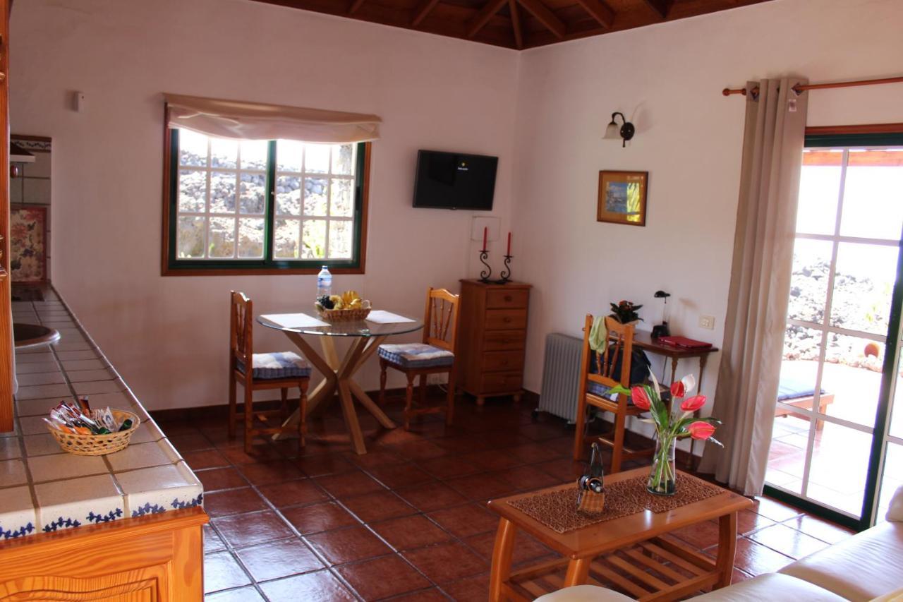 Casa La Majada (Adults Only) Guest House Los Llanos De Aridane Exterior photo